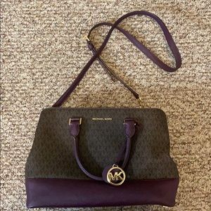 Michael Kors Medium Purse w/Strap